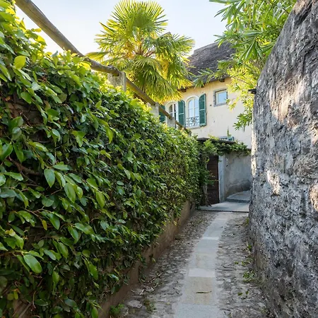 Le Jardin - Demeure D'exception, Vue Et Terrasse Masera